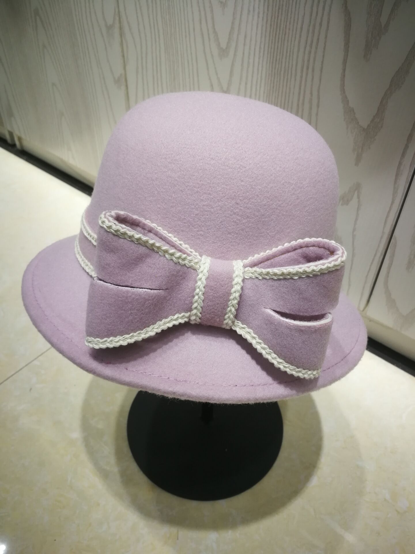 Années 60 Chapeau Derby Rétro Noeud Bicolore - Ma Penderie Vintage