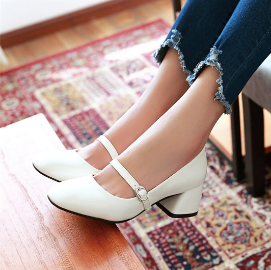 Années 1960 Vintage Chaussures Mary Jane Cuir Vernis - Ma Penderie Vintage
